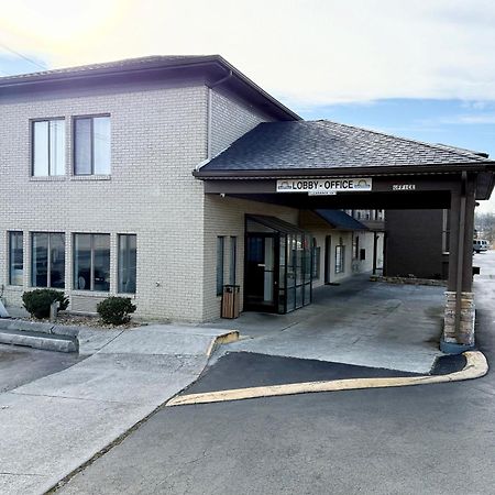 Days Inn By Wyndham Morristown Exterior photo